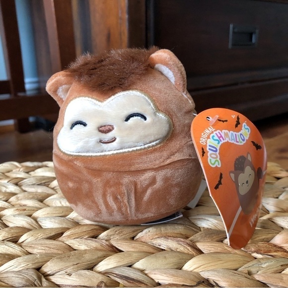 Squishmallows Halloween: Wade the Werwolf in 4" - Picture 1 of 8